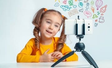 حقوق کودکان در عصر اینترنت؛ رضایت کودک برای حضور در فضای مجازی معتبر است؟/ کودکبلاگری بهمثابه «بهرهکشی مدرن»