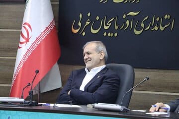 خبرنگاران هم از سفرهای استانی رئیس جمهور حذف شدند