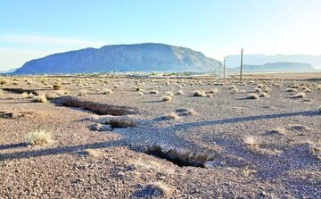 دشت مهیار، آینه زوال اصفهان/ انگار یک نفر با تیغ جراحی افتاده بود به جان دشت