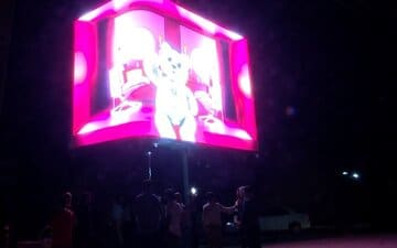 راه‌اندازی تلویزیون تبلیغاتی سه بعدی در بندرعباس