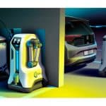 ربات شارژر هوشمند خودروهای برقی در چین آزمایش شد