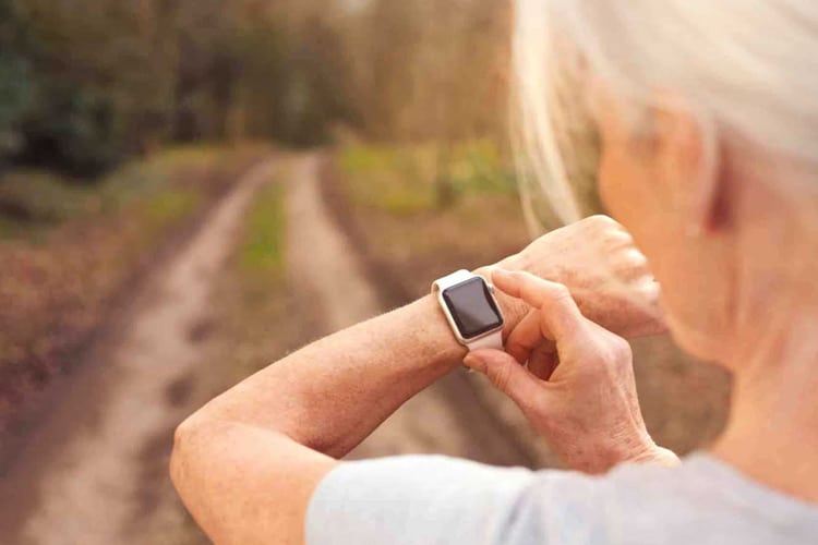 ساعتهای هوشمند چگونه باعث کاهش انگیزه و اضطراب میشوند؟