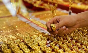 سقوط ناگهانی قیمت طلا در بازار/ قیمت جدید طلای جهانی امروز ۱۸ مهرماه ۱۴۰۴