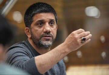 عکس| علیرضا دبیر به صحن مجلس رفت