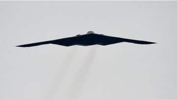 فرمانده‌ای که دستور حمله به ایران را از ترامپ دریافت کرد: «بی-۲‌ها در حمله به ایران تنها نبودند»