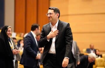 قدردانی محمد کبیری از تلاش برگزارکنندگان همایش بین‌المللی هتل‌داری در هزاره سوم