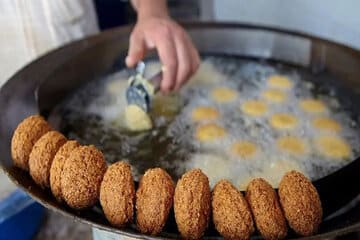 قیمتهای عجیب فلافل از جنوب اهواز تا شمال تهران/ فلافل هم غذای لاکچری شد