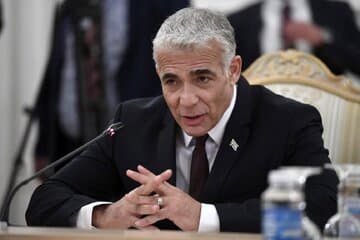 لاپید: ما یک دولت تابع و وابسته به آمریکا نیستیم