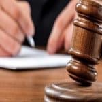 متهم پرونده موبایل موسوی تا صدور رای دادگاه آزاد شد/ علت چه بود؟