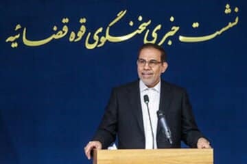 محکومیت سنگین برای جاعلان دست خط رهبری و سران قوا