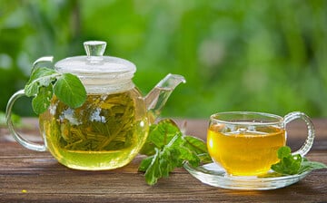 نوشیدن چای سبز در عصر، خواب را مختل میکند؟