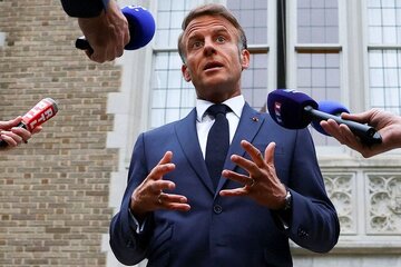 واکنش مکرون به دزدی از موزه لوور: این حمله به تاریخ فرهنگ فرانسه بود