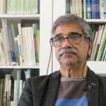 واکنش یک استاد دانشگاه به اظهارات چمران درباره دست‌فروشان/ دستفروشان بی‌پناه در برابر جنگ اقتصادی امریکا را قانون‌شکن‌ می‌دانند!