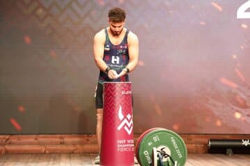وزنه بردار جوان ایران بعد از رقابت در قهرمانی جهان: حقم را می‌گیرم