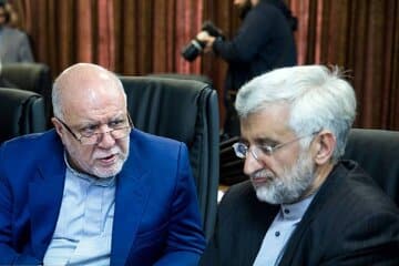 پاسخ تکاندهنده زنگنه به جلیلی: با اقدامات شما ده میلیارد دلار درآمد را یا ابوظبی برد یا دود شد