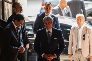 گروسی: پشتپرده، مذاکرات محرمانه با ایران داریم / ادعا میکنند که آژانس مسول جنگ ۱۲ روزه است؛ زحمت خواندن گزاش به خود بدهید که صراحتاً گفتهام…