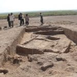 آغاز فصل تازه کاوشها در تپه ابراهیمآباد آبیک/ کشف ۸ اسکلت از دوران نوسنگی