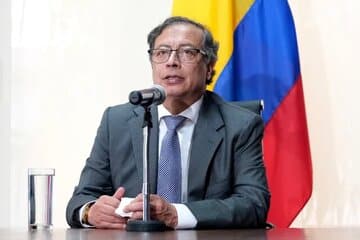 ادامه اقدامهای تلافیجویانه پترو علیه ترامپ: تعلیق روابط اطلاعاتی کلمبیا و آمریکا