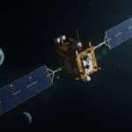 این ورقههای مسطح در فضا تغییر شکل میدهند و تبدیل به ماهواره میشوند