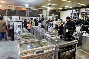 بازار لوازم خانگی مشتری ندارد / افزایش قیمتها باعث شده که تعمیرکاران جای فروشندگان را بگیرند