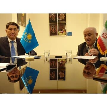 بازارچههای مشترک با قزاقستان، مسیر تازه تجارت منطقهای خواهد بود