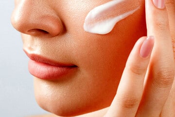 به این عوامل دقت کنید، درغیراینصورت رنگ پوستتان تیره میشود