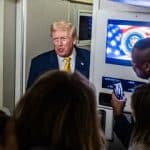 ترامپ:  این زمینی است که در هر صورت،ممکن است توسط روسیه کنترل شود/ ضرب‌الاجل در کار نیست / با مادورو یا صحبت می‌کنم یا از راه سخت وارد می‌شوم