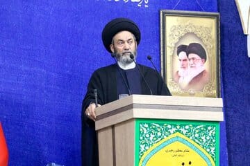 ترامپ باید در محاکم بینالمللی محاکمه شود