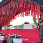 تشییع با شکوه ۹ شهید گمنام در کرمان / حماسه مردم در وداع با همرزمان حاج قاسم سلیمانی