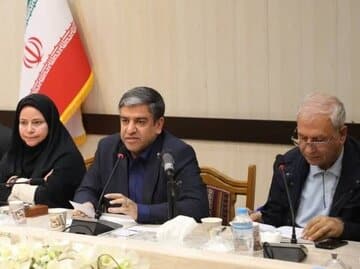 حل مسائل اجتماعی با واقعگرایی و مشارکت همگانی ممکن است