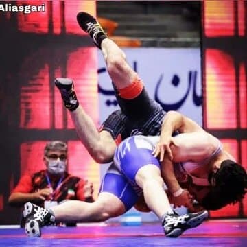 خرم آباد قهرمان مسابقات کشتی فرنگی قهرمانی استان شد