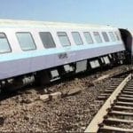 خروج واگن باری از خط ریل/ معطلی مسافران قطار بندرعباس