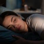 دانشگاه هاروارد: قرار گرفتن در معرض نور هنگام خواب خطر بیماری قلبی را افزایش می‌دهد