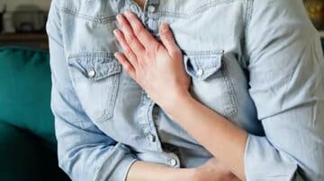 سن بیماریهای قلبی در ایران به ۳۰ سالهها رسید/ بیماریها را فقط گردن ژنتیک نیندازید؛ سبک زندگیتان را تغییر دهید