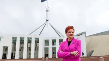 سنگینترین مجازات برای سناتور استرالیایی؛ او مسلمانان را تحقیر کرد / عکس