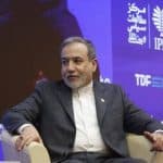 عراقچی: آمریکا درخواست مذاکره کرده است/ در جنگ12روزه،پیام «تسلیم بیقید و شرط» به «آتشبس بیقید و شرط» تبدیل شد/ آسمان اسرائیل دست موشکهای ایران بود