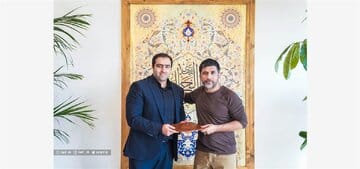 علی دبیر به این آدم اعتقاد دارد