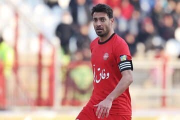 عکس| حمایت تراکتوریها از شجاع با تختآهنین بازی تاجوتخت!