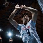 عکس| صابر کاظمی در ورزشگاه آزادی بین هواداران استقلال