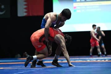 عکس| ملی‌پوشان کشتی فرنگی ایران در خانه خدا