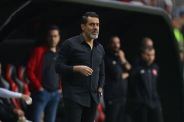 عکس| واکنش افشین پیروانی به توهین هواداران پرسپولیس به استقلالیها