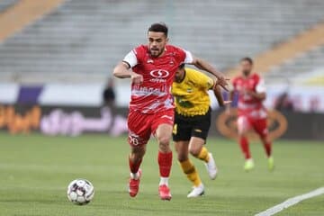 عکس | پسر خوشگل اوستون اورونوف در تمرین پرسپولیس