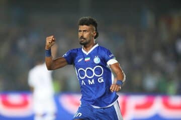 عکس| پوستر استقلالی‌ها برای رامین رضاییان