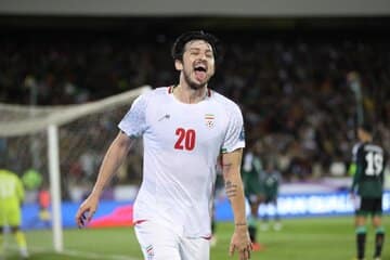 عکس | کنایه سردار آزمون به کنعانی‌زادگان با دیدن اتوبوس!