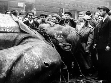 لهستان سفیر اسرائیل را احضار کرد