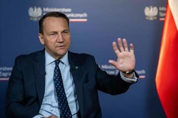 لهستان: علف میخوریم اما دوباره مستعمره روسیه نمیشویم!