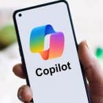 مایکروسافت کوپایلوت را از واتس‌اپ حذف می‌کند؛ پایان یک ادغام هوش مصنوعی
