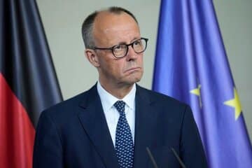 مرتس: آلمان باید قویترین ارتش اتحادیه اروپا را ایجاد کند