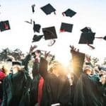 مردم امریکا هم دیگر مدرک گرا نیستند/ فقط 30درص آنها می گویند تحصیلات دانشگاهی به درد می خورد