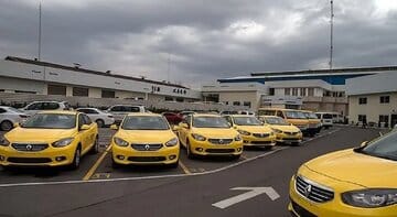 مصائب زنان راننده تاکسی مهرآباد/ خودروها را بدون سند به خانمها فروختند/ بیمه و سهمیه لاستیک نداریم